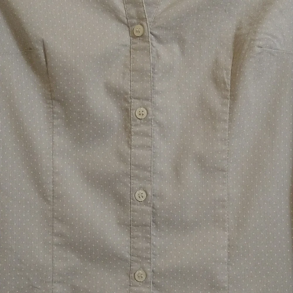 H&M Women's Button Down Blouse - Picture 2 of 4